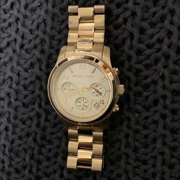 Michael Kors Gold Watch - Picture 4 of 4